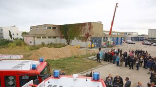 Der Spatenstich zur Sanierung der Feuerwache Nord in Mannheim-Käfertal im September 2017.