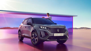 mid Groß-Gerau - Neues elektrisches Kompakt-SUV: der Peugeot E-2008.