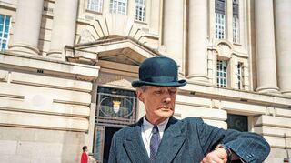 Bill Nighy als Williams in dem Film „Living – Einmal wirklich leben“, der am 18. Mai in die Kinos kommt.