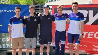 Jerome Peter, Henrik Schmitt, Marius Manger, Robin Thome und Christian Trunk vom TSV Amicitia holten den Tagessieg in der 1. Hessenliga.