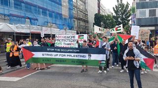 Rund 130 Personen beteiligten sich an einer Kundgebung am Nakba-Tag in Mannheim.