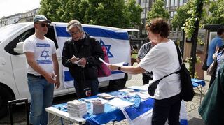 Zeitgleich hatte die Deutsch-Israelische Gesellschaft auf dem Paradeplatz für Solidarität mit Israel geworben.