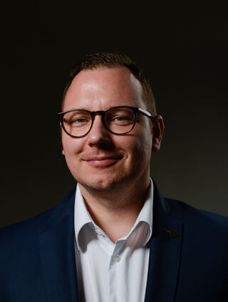 Sascha Keilholz leitet seit 2019 das Internationale Filmfestival Mannheim-Heidelberg.