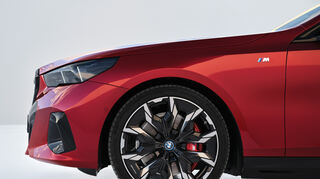 mid Groß-Gerau - Optional werden bis zu 21 Zoll große Leichtmetallräder und eine Performance Bereifung angeboten.