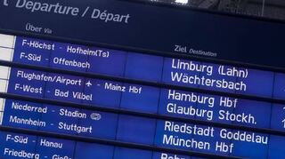 Neue EU-Regeln begrenzen Schadenersatzansprüche von Bahnkunden.