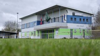 Im Nordheimer Sportheim will die Gemeinde 21 Geflüchtete unterbringen.