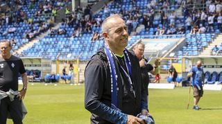 Martin Willig bei seiner Verabschiedung beim Spiel des SV Waldhof Mannheim gegen Duisburg.