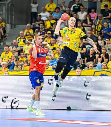 Löwe Lukas Nilsson (rechts) wird am Sonntag verabschiedet. Er verlässt den Verein.