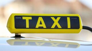 Taxifahrer sind gesetzlich zum Transport von Personen verpflichtet.