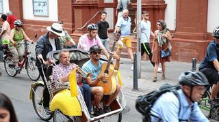 Bei der traditionellen Radparade geht es stets quirlig zu.