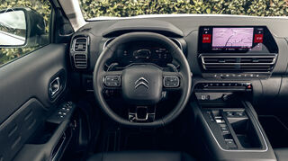 mid Groß-Gerau - Die Preise für die neue elektrifizierte Variante beginnen bei 38.720 Euro inkl. MwSt. (UPE in Deutschland für C5 Aircross Hybrid 136 C-Series).