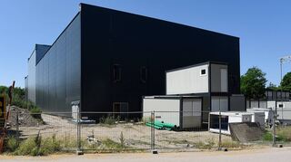 Die Baustelle ruht derzeit: die „Oper am Luisenpark“, „Opal“ genannt, an der Theodor-Heuss-Anlage. Das Theater will sie fertigbauen – was teurer wird.