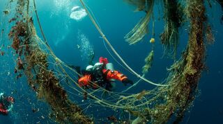 mid Groß-Gerau - Hyundai Motor und Healthy Seas haben ihre Partnerschaft mit einer Reinigungsaktion in einem stark verschmutzten Meeresgebiet in Spanien fort gesetzt.