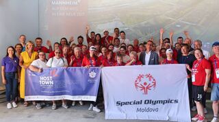 Das Nationenteam der Special Olympics aus der Republik Moldau (rote T-Shirts) wird in seiner Host Town Mannheim empfangen.