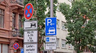 Die Stadt Mannheim will die Anwohnerparkgebühren stufenweise erhöhen.
