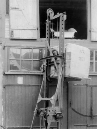 Mit Lastenaufzügen für Tabakscheunen fing der Aufzugsbau an.