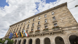 Auch nach dem 18. Juni ist noch unklar, wer als nächster Oberbürgermeister ins Mannheimer Rathaus einzieht. Keiner der Kandidaten gewann mehr als 50 Prozent der Stimmen.