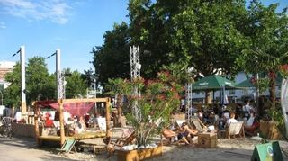 Am OEG Citybeach wird normalerweise gefeiert. Nun ist die Strandbar nach einem Feuer geschlossen.