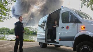 Messfahrzeug der Analytischen Task Force der Feuerwehr Mannheim, den Experten für Umweltschutz und Messtechnik, vor zehn Jahren am Stephanienufer.