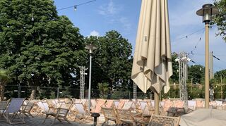 Normalerweise ist es hier an sonnigen Abenden nicht so leer. Am Samstag soll der OEG Citybeach wieder öffnen.