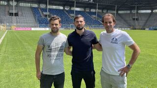Tim Sechelmann (Mitte) wechselt zum SV Waldhof nach Mannheim.