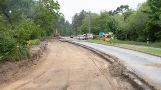 Seit Mitte April wird der Geh- und Radweg an der L 3111 gebaut.