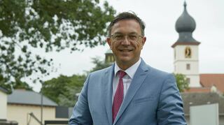 Endspurt: In Bürstadt läutet Alexander Bauer (CDU) den intensiven Wahlkampf bis zum 8. Oktober ein.