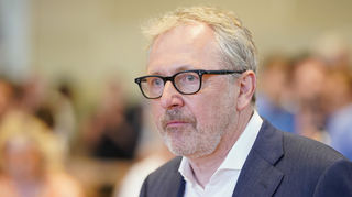 Peter Kurz am 18. Juni, dem ersten OB-Wahlabend, im Stadthaus.