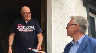 Norbert Padutsch aus der Untermühlaustraße drückt Thorsten Riehle die Daumen. Er sieht jede Menge Aufgaben für den neuen Oberbürgermeister.