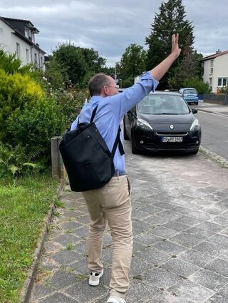 Gute Laune, freundliche Gespräche und viele Grüße bei Spechts Haustürwahlkampf in der Friedrichstraße.