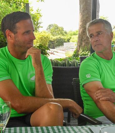 Daniel Steinbrenner (l.) und Teamchef Gerald Marzenell von Tennis-Bundesligist Grün-Weiss Mannheim stehen vor Saisonbeginn Rede und Antwort.