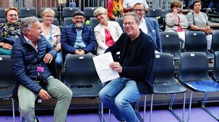 Leser dieser Zeitung treffen Nico Hofmann, Intendant der Nibelungenfestspiele Worms, und den künstlerischen Leiter Thomas Laue (vorne r.).