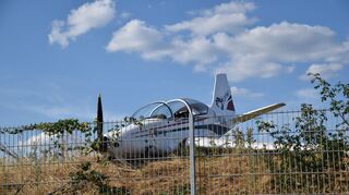 Von der Strecke abgekommen: Ein Ultraleichtflieger am City Airport Mannheim