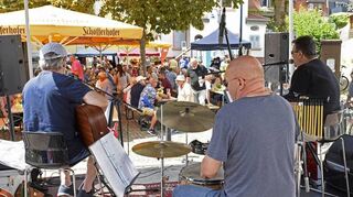 Livemusik beim Brunnenfest in Feudenheim im letzten Jahr.