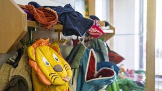 Die Entscheidung über höhere Kita-Gebühren in Bürstadt ist erst einmal vertagt. Zunächst sollen die Eltern angehört werden, beschließt das Parlament.
