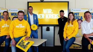 Stehen für die neue Arbeitgebermarke „Wir. Der Kreis“ (v.l.): Markus Briot, David Kern, Lukas Würtele, Felix Schlepps, Louisa Rückert und Mark Pelzer.