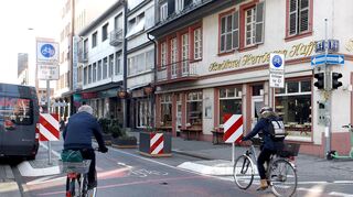 Verkehrsversuch endet, Fahrradstrasse beginnend bei Herrdegen
Foto Thomas Troester