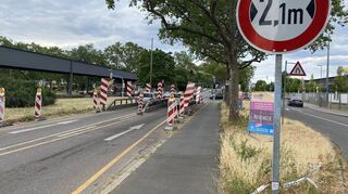 Die Auffahrt zur maroden, 70 Jahre alten BBC-Brücke in Mannheim.