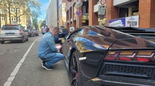 Von der Harley bis zum Ferrari: Mannheim ist nach wie vor ein Anziehungspunkt für sogenannte Poser, wie schon im vergangenen Jahr.