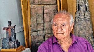 Der Künstler Gerd Reutter aus Mannheim ist auch mit seinen 92 Jahren noch immer aktiv tätig.