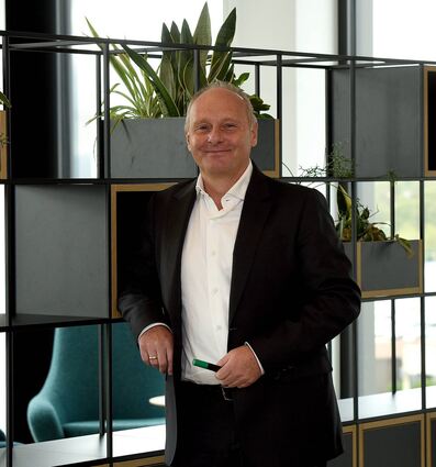 Hays-Chef Dirk Hahn in den neuen Büros der Personalvermittlung in Mannheim.