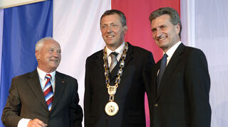 Zum ersten Mal mit Amtskette: im September 2007 neben Ministerpräsident Günther Oettinger.
