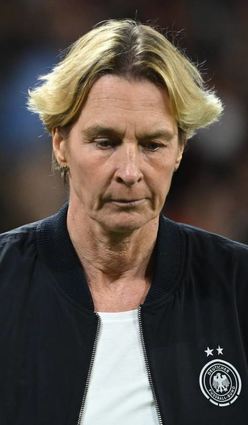 Wirkte nach dem Aus konsterniert: Martina Voss-Tecklenburg.