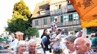 Am Wochenende ist Kerwe in Ladenburg: Auch am Marktplatz gibt es für Jung und Alt wieder etwas zu feiern und zu erleben.