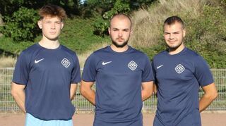 Noel Steinmetz (v. l.) Lukas Brix und Umut Sentürk gehören beim SC Olympia Neuluß-heim zu den Neuzugängen.