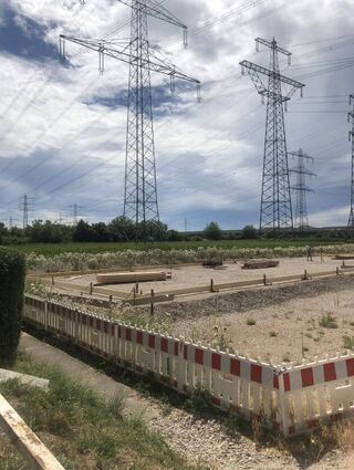 Die Baustelle in der Mozartstraße zu Beginn der Arbeiten im Sommer 2022.