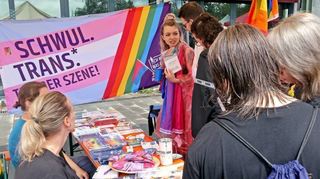Infos und Party gab es nach dem CSD in Mannheim auf dem Alten Meßplatz.