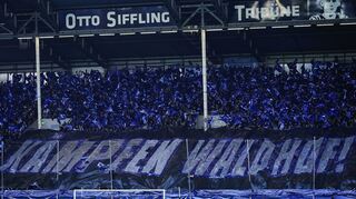 Unterstützung wird nötig sein: Der SV Waldhof Mannheim muss gegen den SV Sandhausen im Landespokal antreten.