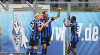 Das 2:1 von Laurent Jans - Jubel beim SV Waldhof Mannheim.
