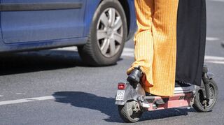 Betrunken oder zu zweit auf dem E-Scooter ist auch in Mannheim keine Seltenheit. Immer häufiger sind die Nutzer und Nutzerinnen der schnellen E-Tretroller in Unfälle verwickelt.